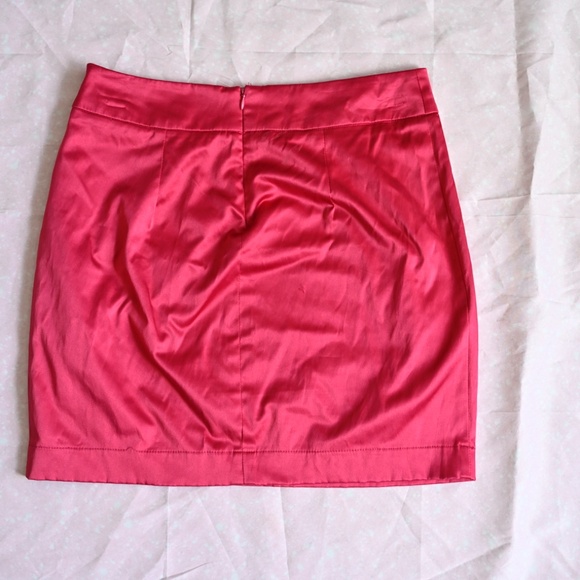 Vintage Forever 21 Pink Satin Mini Skirt – Size M 💖 - Picture 2 of 3